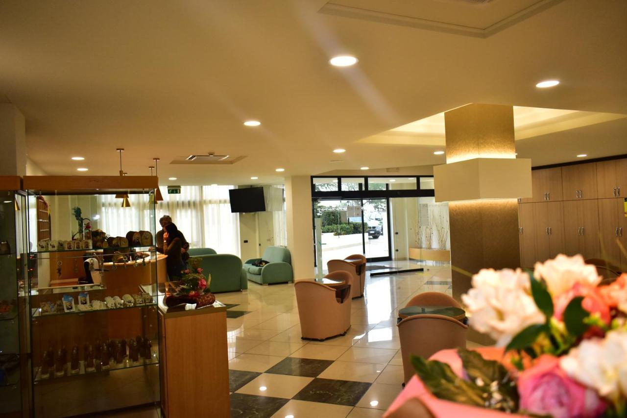 Hotel Garden ซานโจวานนี โรตอนโด ภายนอก รูปภาพ