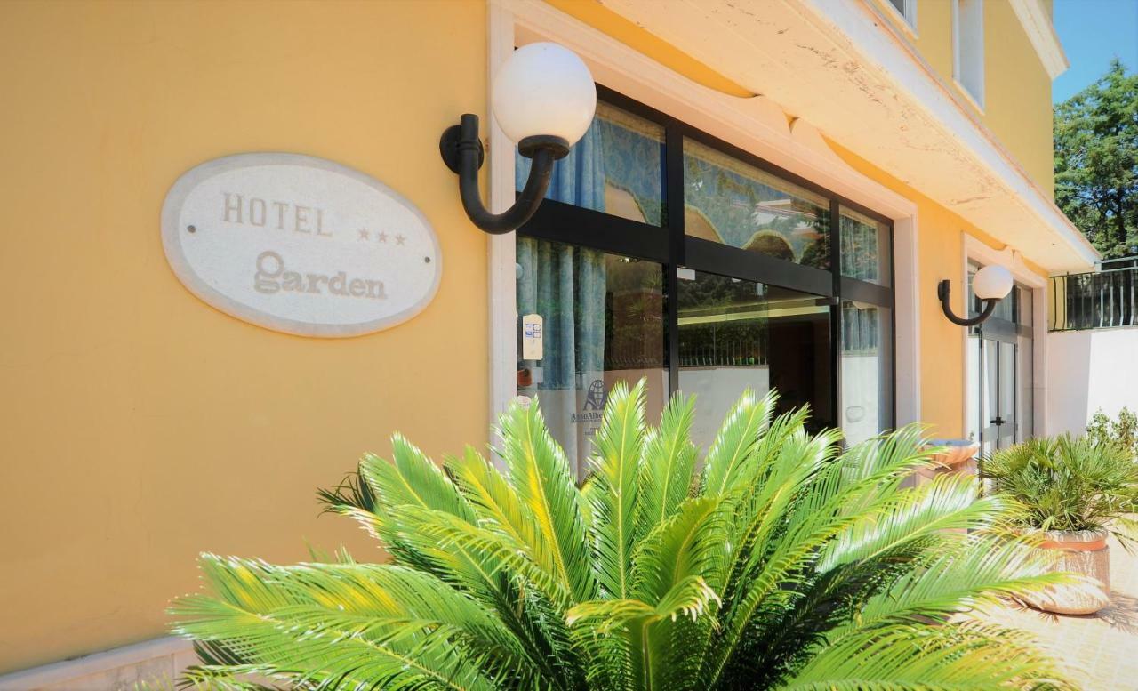 Hotel Garden ซานโจวานนี โรตอนโด ภายนอก รูปภาพ