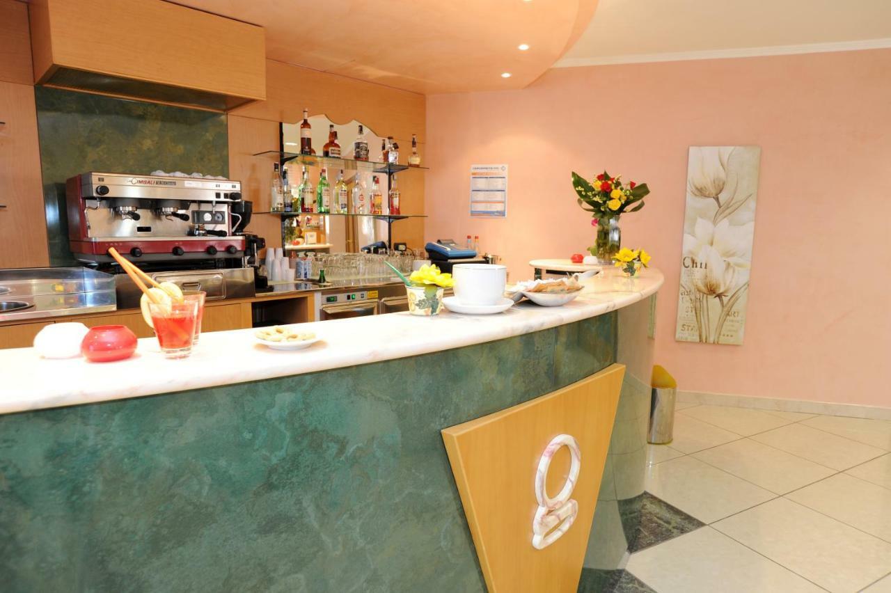 Hotel Garden ซานโจวานนี โรตอนโด ภายนอก รูปภาพ