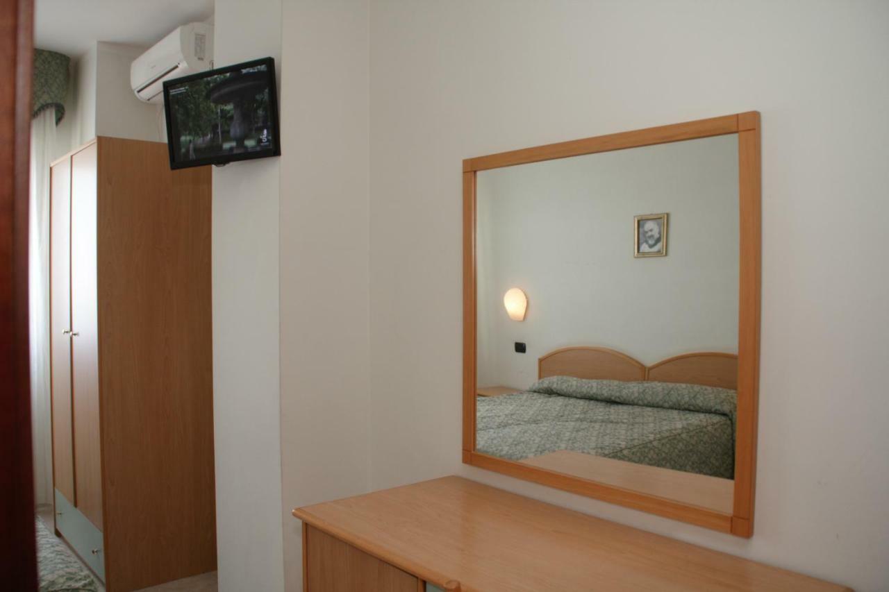 Hotel Garden ซานโจวานนี โรตอนโด ภายนอก รูปภาพ